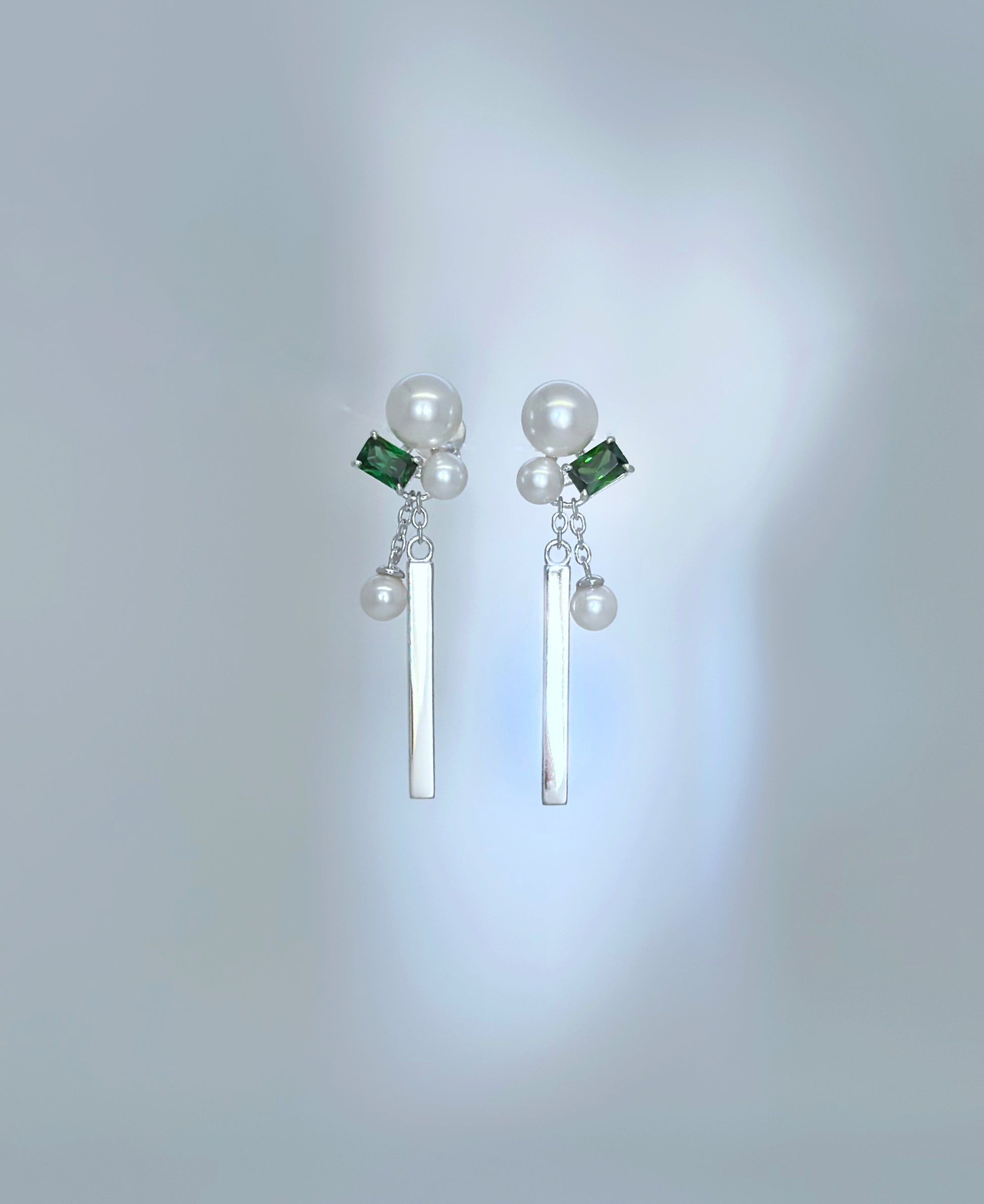 EARRING 102